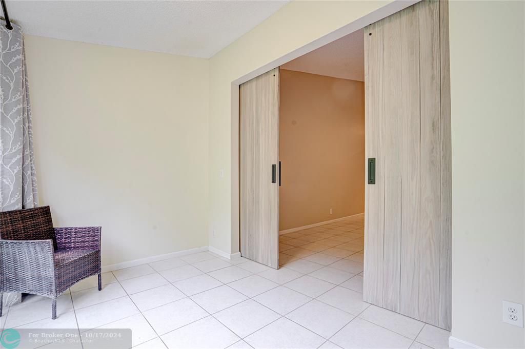 For Sale: $429,000 (2 beds, 2 baths, 1404 Square Feet)