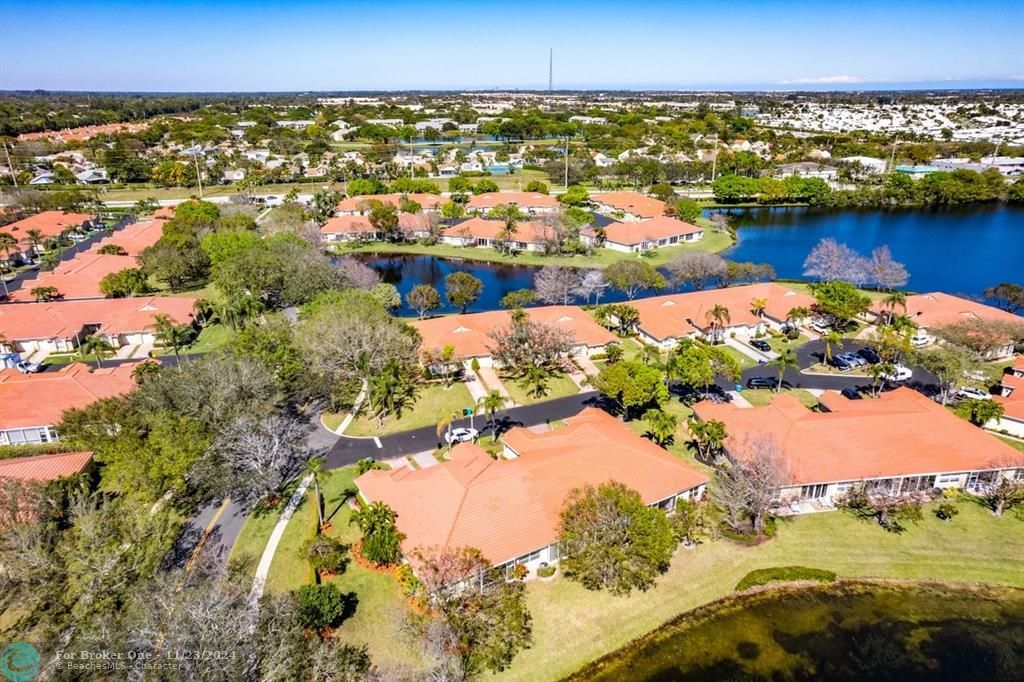 Active With Contract: $439,000 (2 beds, 2 baths, 1616 Square Feet)