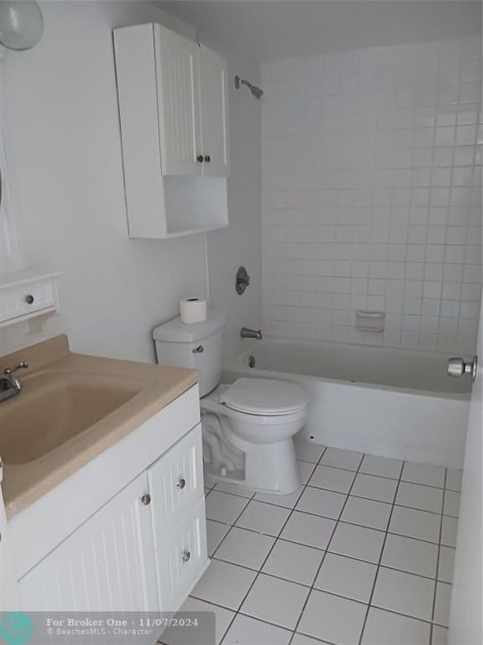 For Sale: $130,000 (1 beds, 1 baths, 600 Square Feet)