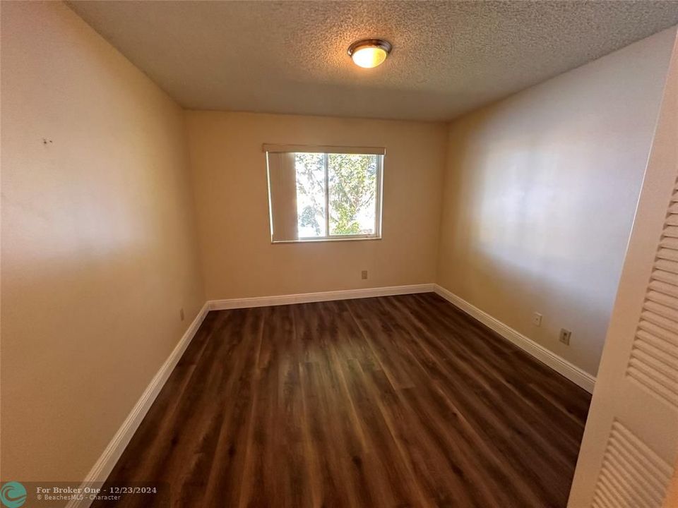 Active With Contract: $2,200 (2 beds, 2 baths, 1097 Square Feet)