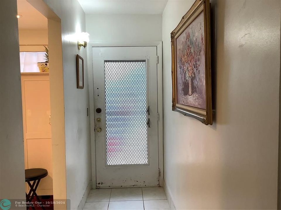 En Venta: $142,000 (2 camas, 2 baños, 982 Pies cuadrados)