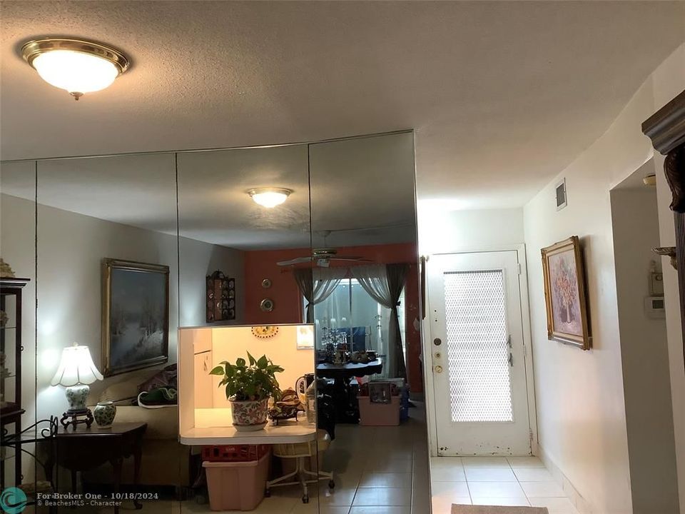 En Venta: $142,000 (2 camas, 2 baños, 982 Pies cuadrados)