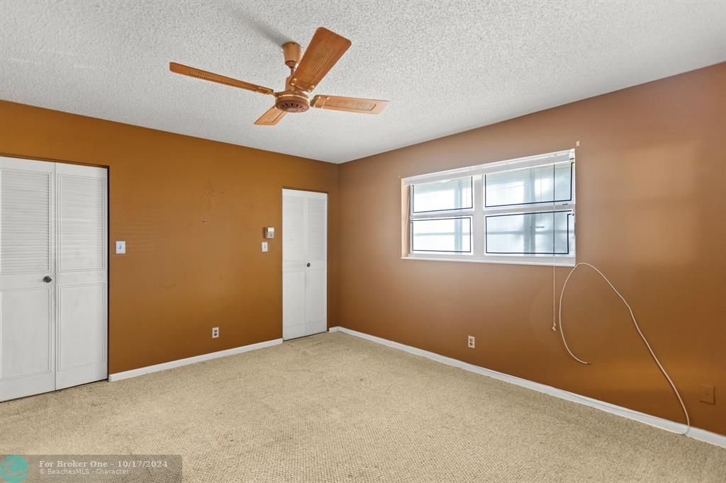 For Sale: $124,000 (2 beds, 2 baths, 1296 Square Feet)