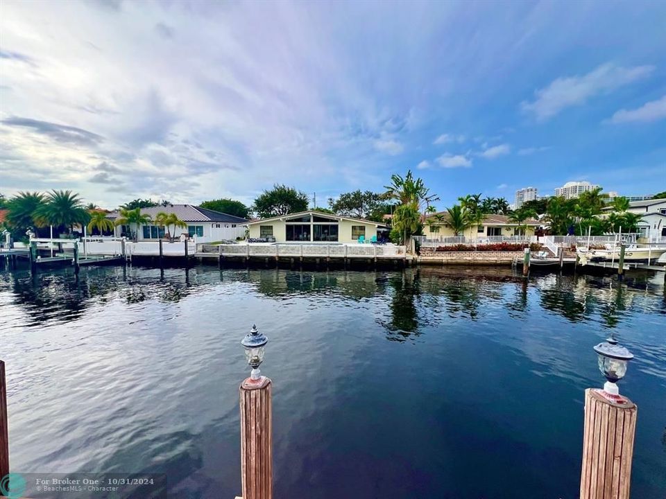 Recently Sold: $2,190,000 (4 beds, 3 baths, 2699 Square Feet)