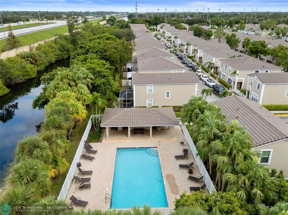 For Sale: $525,000 (3 beds, 2 baths, 1524 Square Feet)