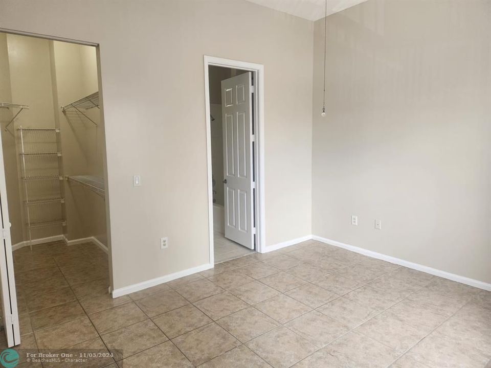 For Rent: $2,850 (3 beds, 2 baths, 1183 Square Feet)