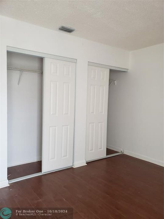 For Rent: $3,000 (4 beds, 2 baths, 2080 Square Feet)