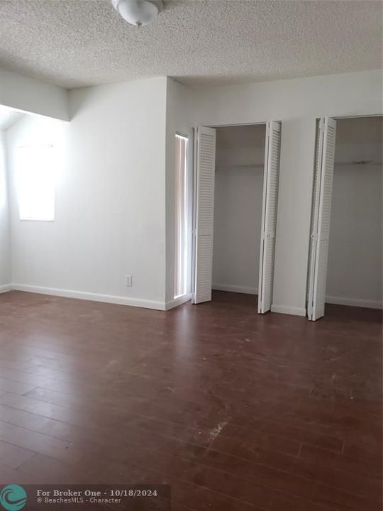 For Rent: $3,000 (4 beds, 2 baths, 2080 Square Feet)