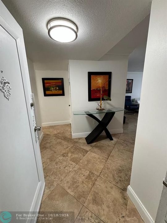 For Rent: $2,900 (2 beds, 2 baths, 1565 Square Feet)