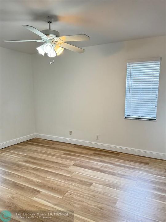 For Rent: $2,300 (2 beds, 2 baths, 800 Square Feet)