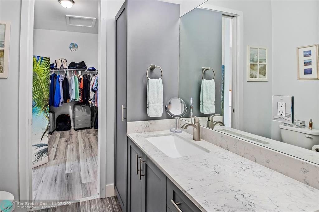 Active With Contract: $674,900 (3 beds, 2 baths, 1583 Square Feet)