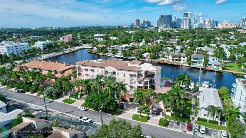 For Sale: $1,450,000 (3 beds, 3 baths, 2320 Square Feet)