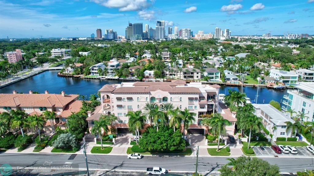 For Sale: $1,450,000 (3 beds, 3 baths, 2320 Square Feet)