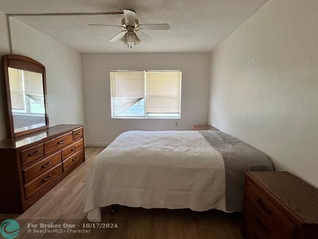 For Sale: $98,788 (1 beds, 1 baths, 680 Square Feet)