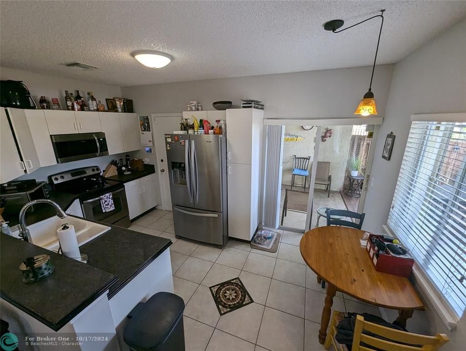 For Sale: $469,900 (3 beds, 2 baths, 1496 Square Feet)