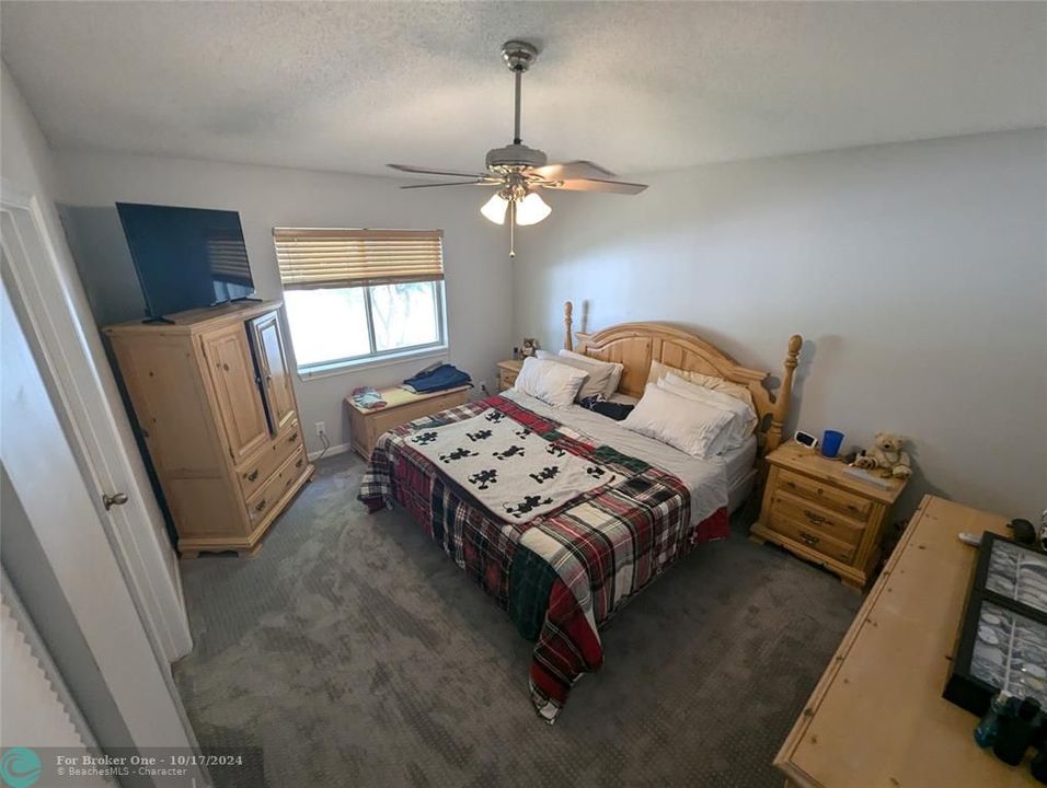 For Sale: $469,900 (3 beds, 2 baths, 1496 Square Feet)