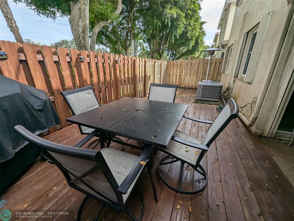 For Sale: $469,900 (3 beds, 2 baths, 1496 Square Feet)