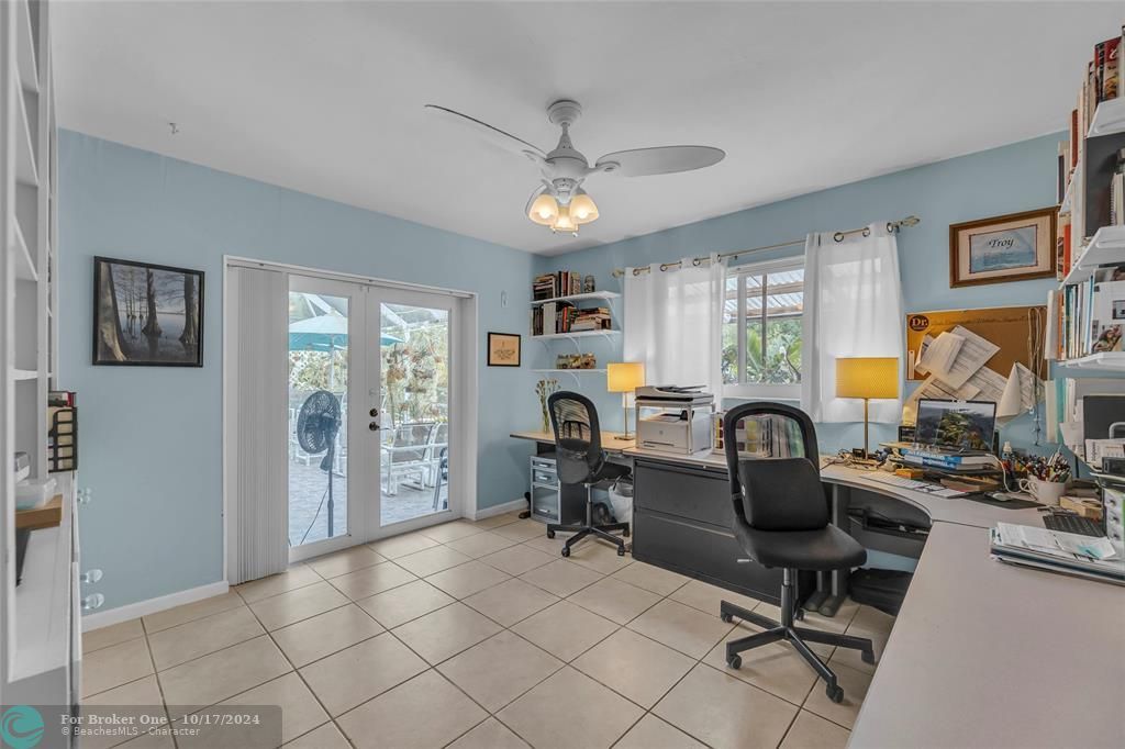 For Sale: $849,500 (3 beds, 2 baths, 1720 Square Feet)