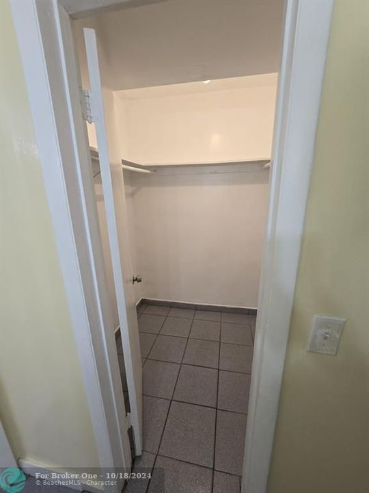 For Rent: $1,800 (2 beds, 1 baths, 0 Square Feet)