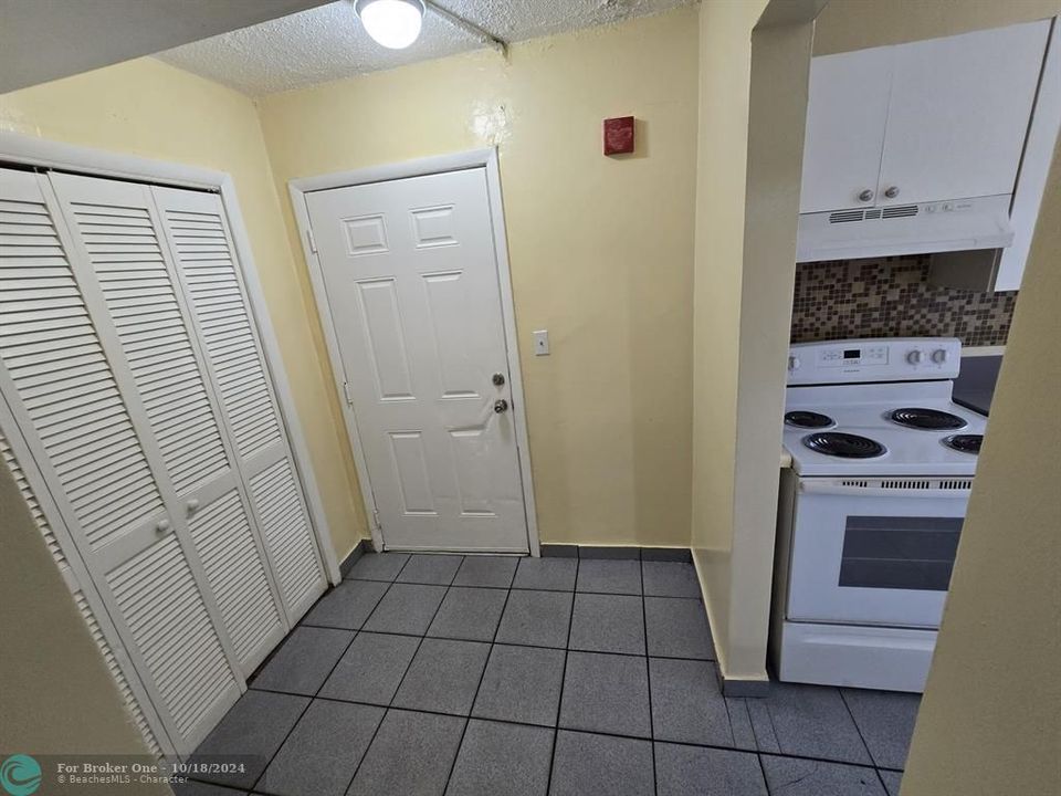 For Rent: $1,800 (2 beds, 1 baths, 0 Square Feet)