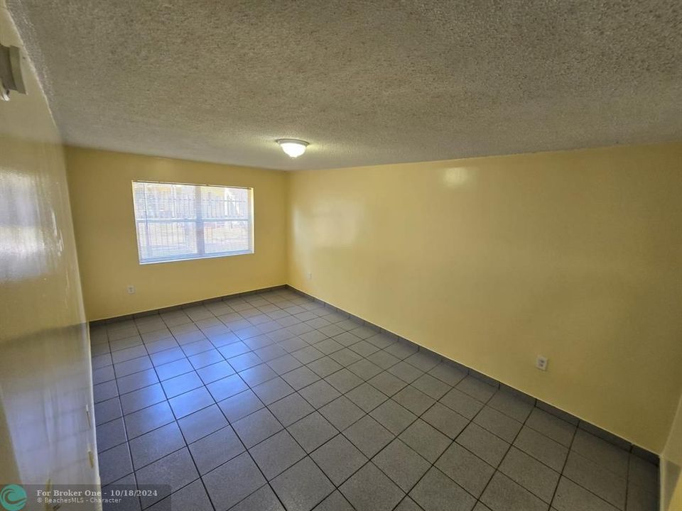 For Rent: $1,800 (2 beds, 1 baths, 0 Square Feet)