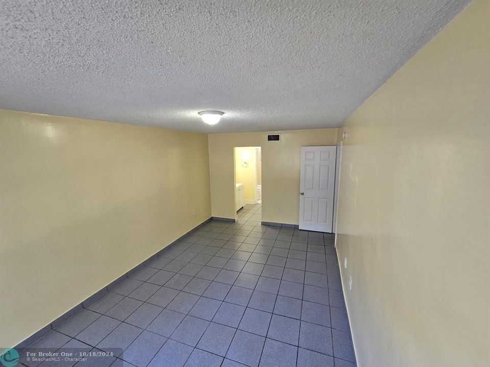 For Rent: $1,800 (2 beds, 1 baths, 0 Square Feet)