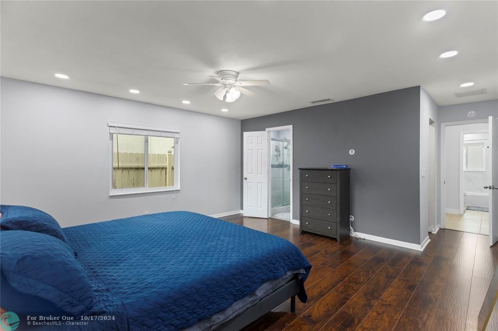 For Sale: $500,000 (2 beds, 2 baths, 1312 Square Feet)