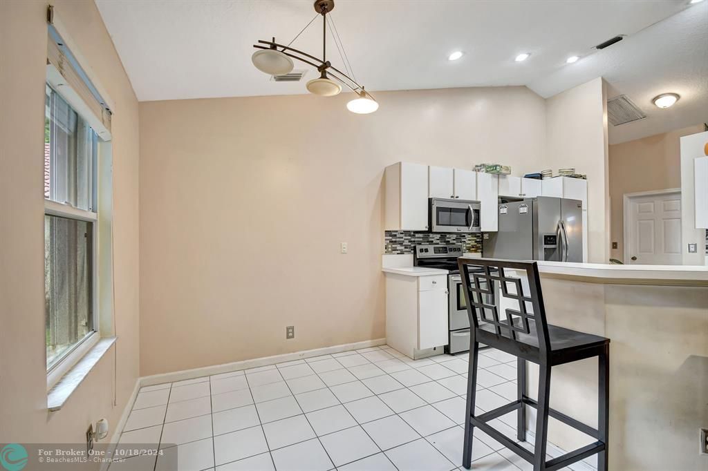 For Sale: $485,000 (3 beds, 2 baths, 1635 Square Feet)