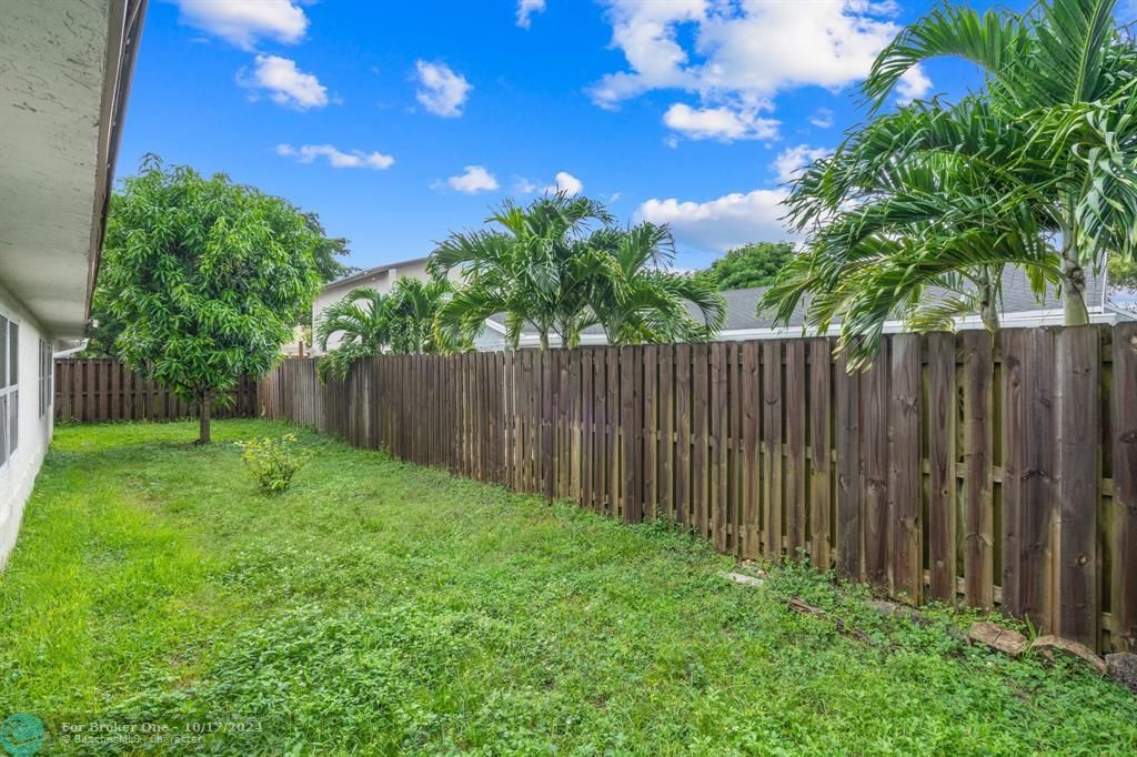 For Sale: $574,000 (4 beds, 2 baths, 2080 Square Feet)