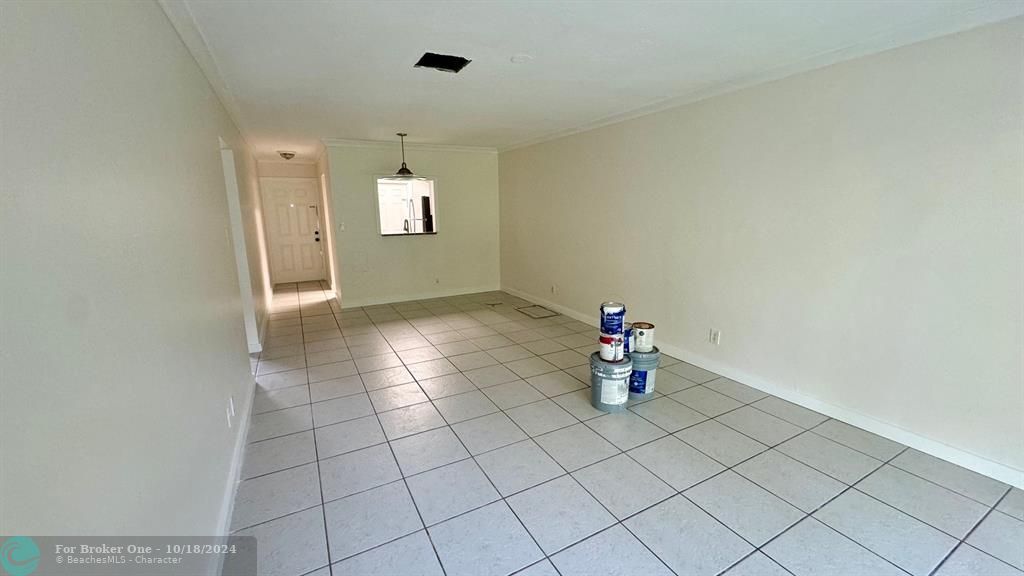 For Rent: $2,100 (2 beds, 2 baths, 800 Square Feet)