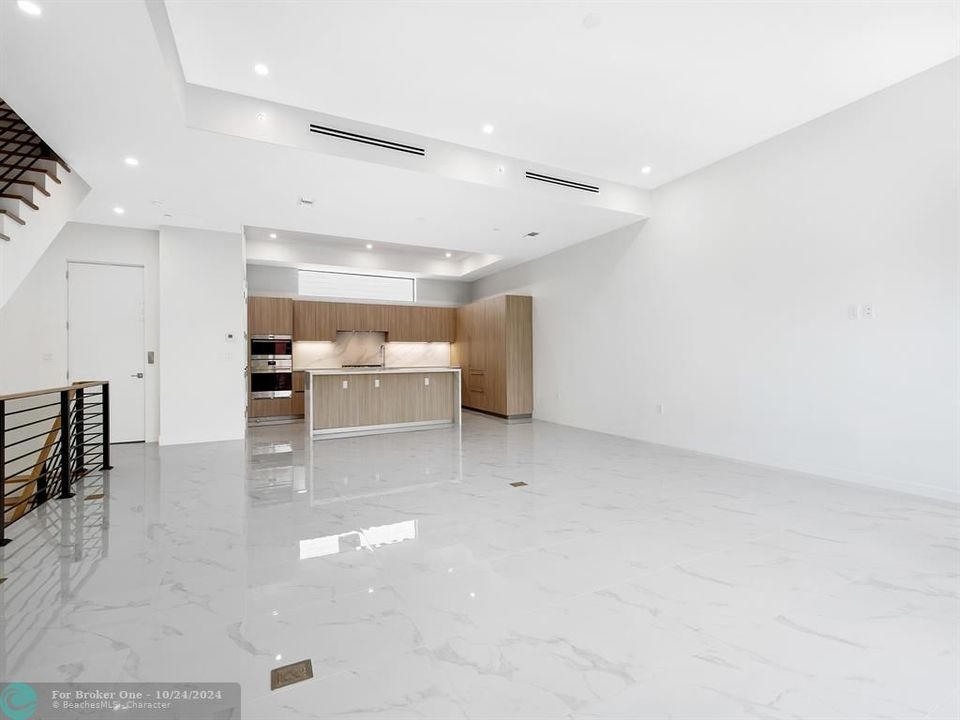 En Venta: $1,699,000 (3 camas, 3 baños, 2667 Pies cuadrados)