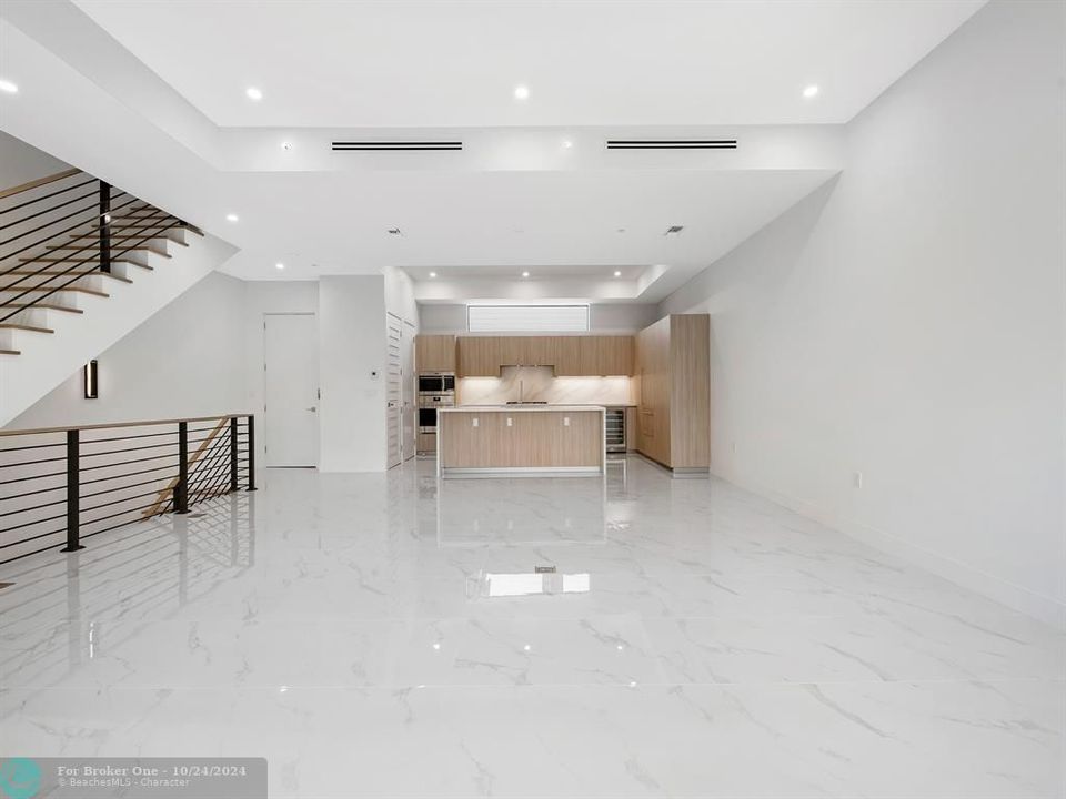 En Venta: $1,699,000 (3 camas, 3 baños, 2667 Pies cuadrados)