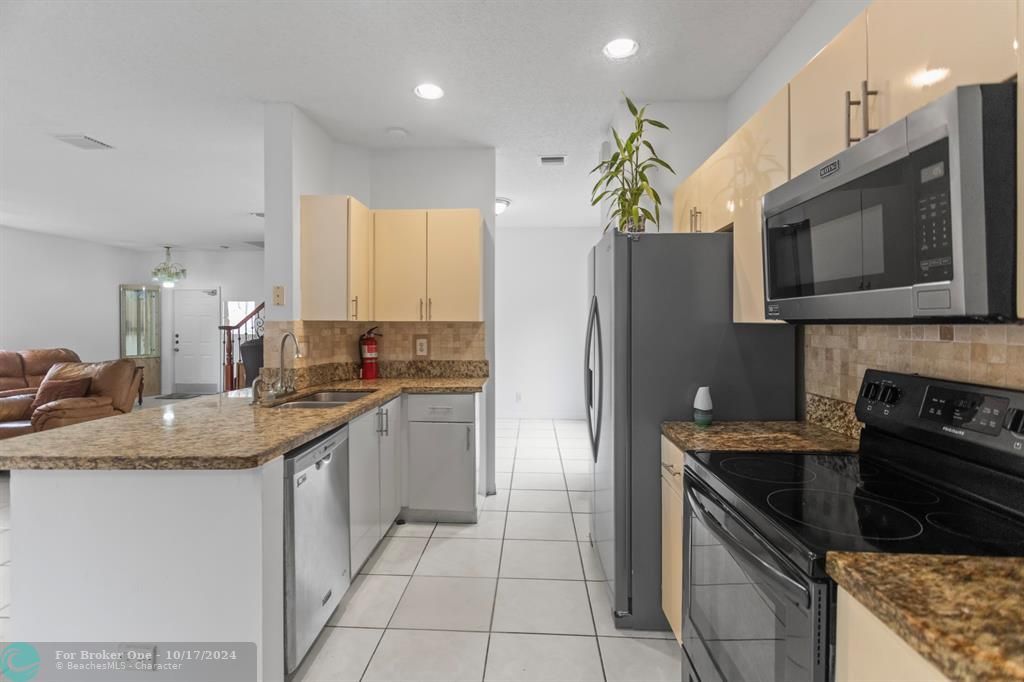 For Sale: $729,000 (4 beds, 2 baths, 1802 Square Feet)