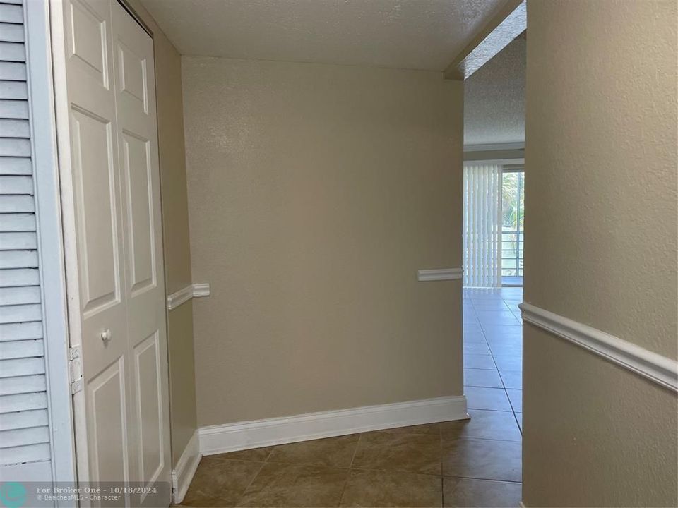 For Rent: $2,200 (2 beds, 2 baths, 1252 Square Feet)