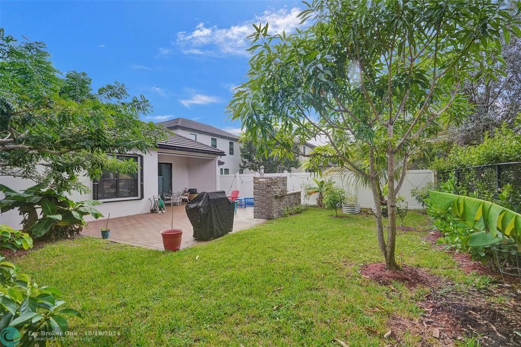 For Sale: $709,900 (3 beds, 2 baths, 2049 Square Feet)