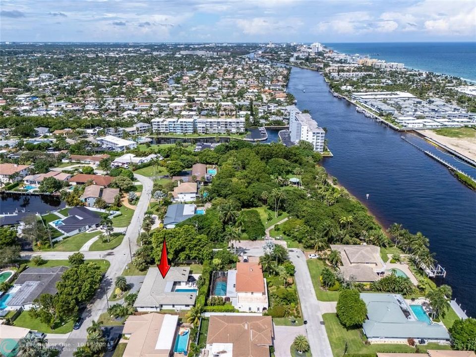 For Sale: $1,399,000 (3 beds, 2 baths, 2478 Square Feet)