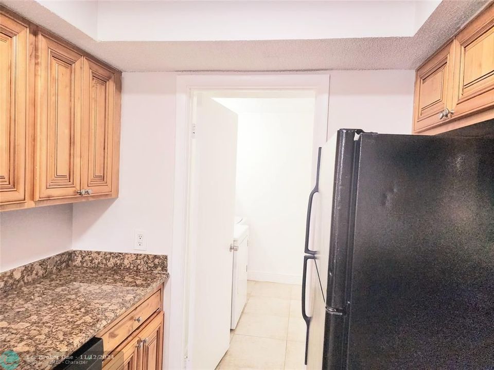 For Rent: $2,000 (2 beds, 2 baths, 1140 Square Feet)