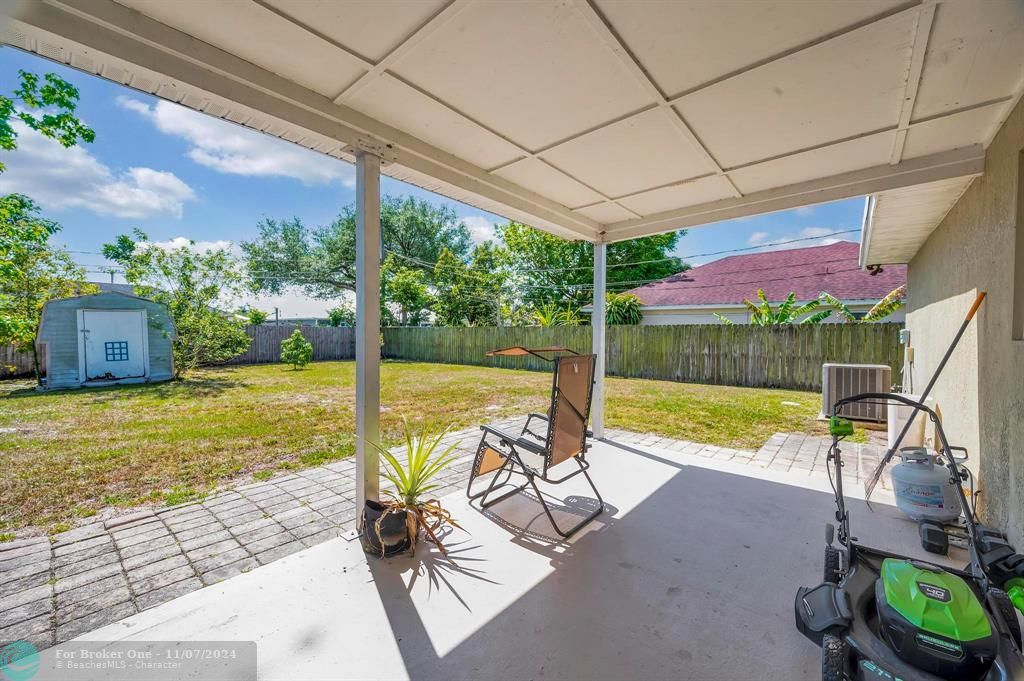 For Sale: $339,000 (3 beds, 2 baths, 1000 Square Feet)