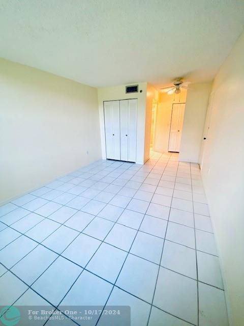 For Sale: $175,000 (2 beds, 2 baths, 980 Square Feet)