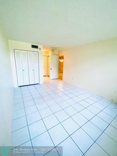 For Sale: $175,000 (2 beds, 2 baths, 980 Square Feet)