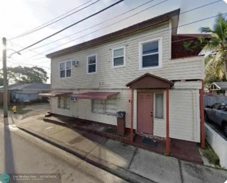 For Sale: $2,000 (2 beds, 1 baths, 2578 Square Feet)