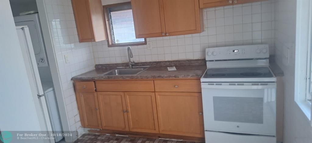 En Venta: $2,000 (2 camas, 1 baños, 2578 Pies cuadrados)