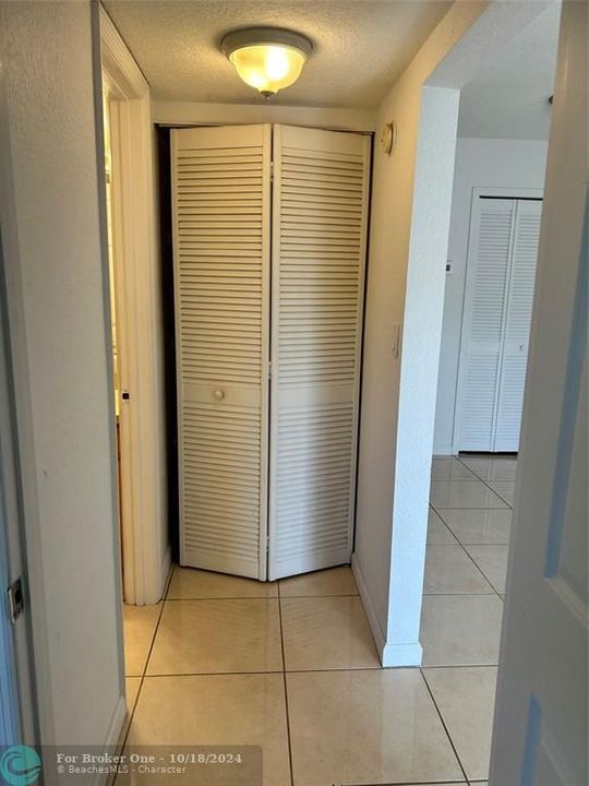 For Rent: $1,600 (1 beds, 1 baths, 656 Square Feet)