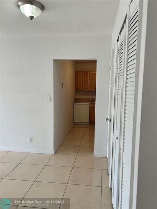 For Rent: $1,600 (1 beds, 1 baths, 656 Square Feet)