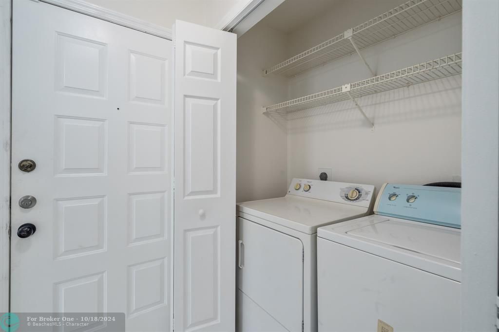 For Rent: $2,000 (2 beds, 2 baths, 1088 Square Feet)