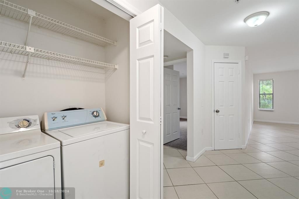 For Rent: $2,000 (2 beds, 2 baths, 1088 Square Feet)