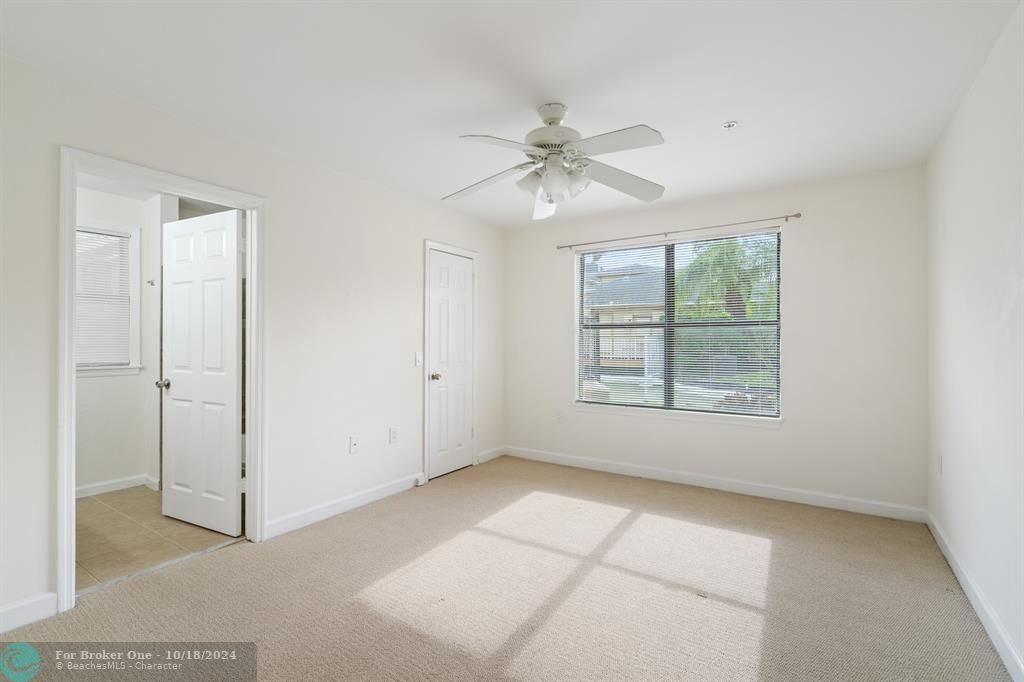 For Rent: $2,000 (2 beds, 2 baths, 1088 Square Feet)