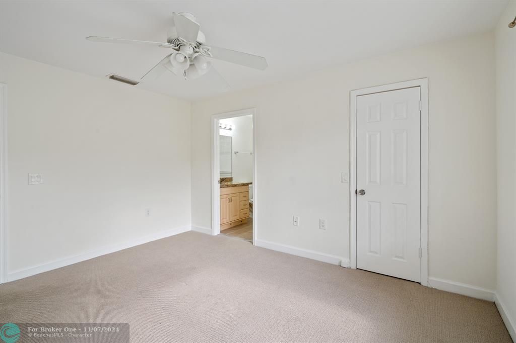 For Rent: $2,000 (2 beds, 2 baths, 1088 Square Feet)