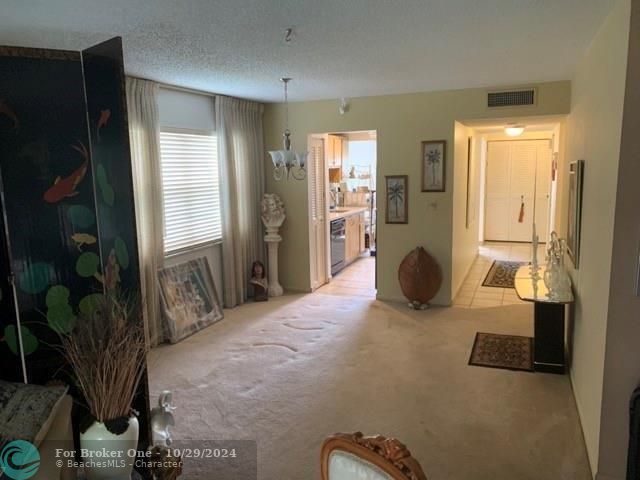 For Sale: $189,000 (2 beds, 2 baths, 1200 Square Feet)