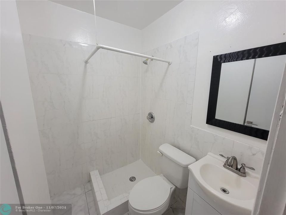 For Sale: $2,495 (2 beds, 2 baths, 1050 Square Feet)